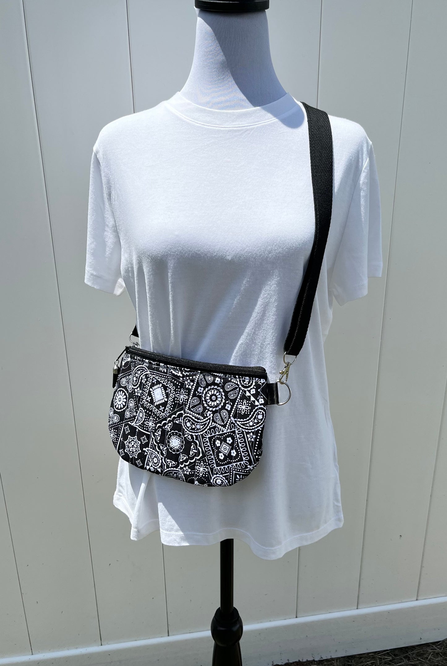 Black Bandana Print Quilted Crossbody Bag