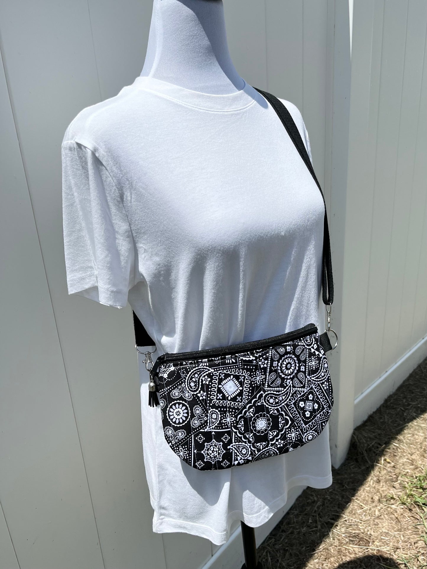 Black Bandana Print Quilted Crossbody Bag
