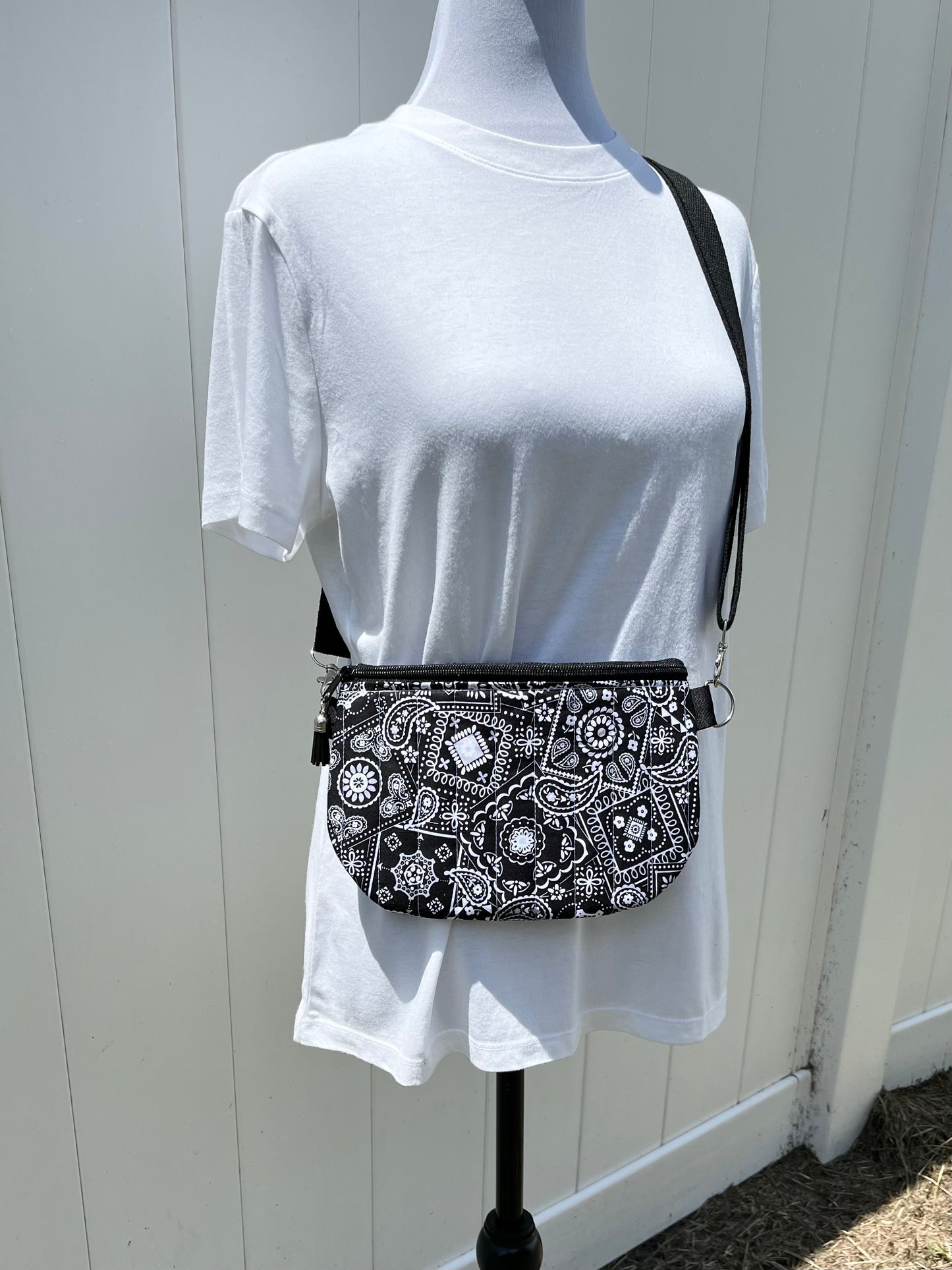Black Bandana Print Quilted Crossbody Bag